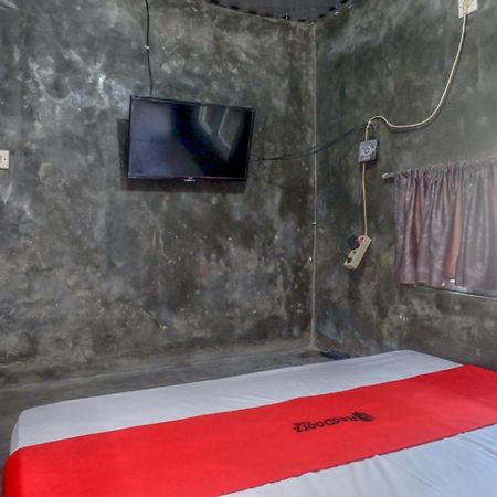 Reddoorz Near Jumbo Mall Sragen Extérieur photo