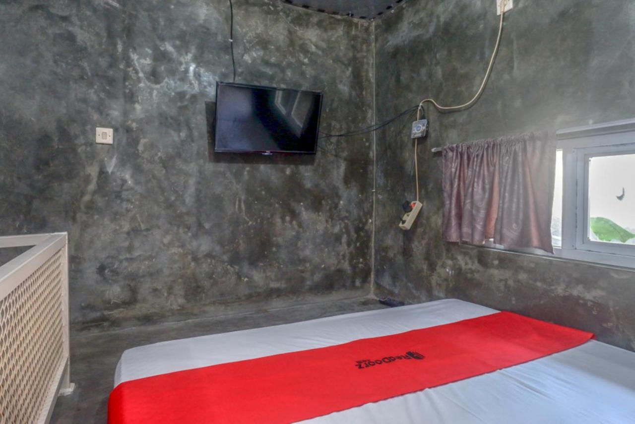 Reddoorz Near Jumbo Mall Sragen Extérieur photo